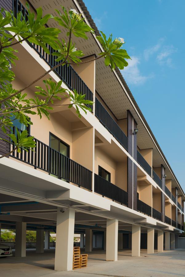 The Square Rayong Hotel Exterior photo